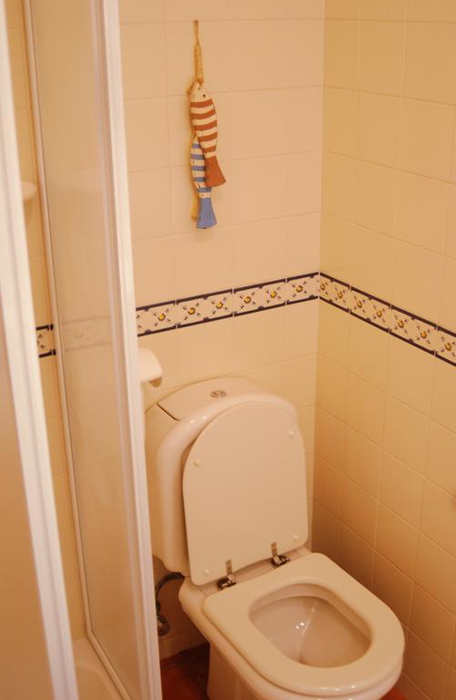 Hakuna Matata Hostel Zambujeira do Mar Bagian luar foto
